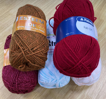 Load image into Gallery viewer, Small Yarn Lucky dip 500g (no wool)