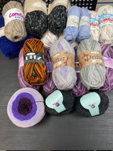 Load image into Gallery viewer, Large Yarn Lucky dip 1500g baby DK