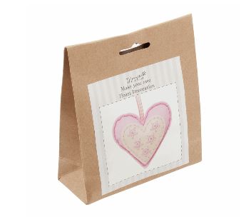 Make your own felt heart decorations