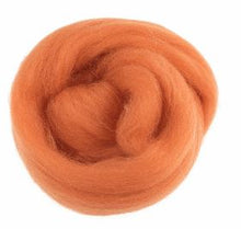Load image into Gallery viewer, Natural Wool Roving 10g Orange 305.